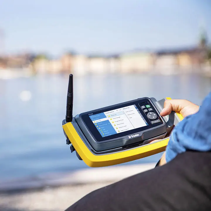 Trimble TCU5＋ロボティックホルダー